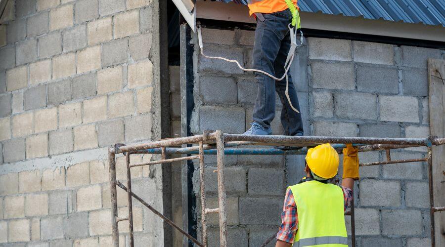 Expert new roof installation services in Divernon, IL